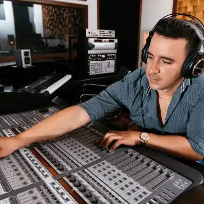 Dubai Wealth Secret - Ethan Ward